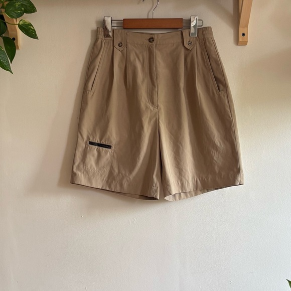 Jamie Sadock Y2K Utility Khaki Shorts ( Size 8, Fits S-M) - Picture 4 of 5